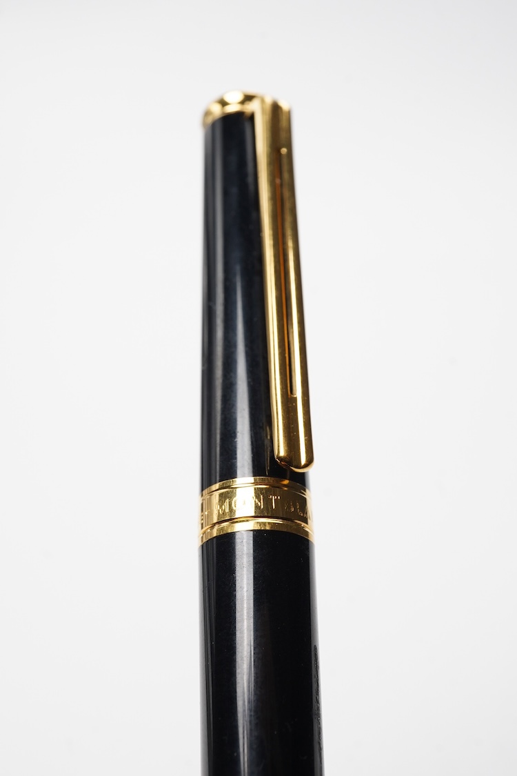 A Mont Blanc Noblesse Oblige fountain pen